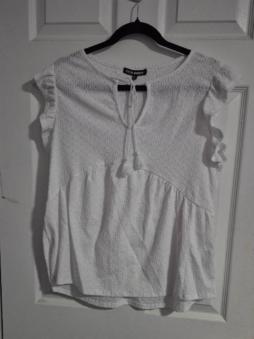 Steve Madden White Eyelet Tie-Front Ruffle Sleeve Top